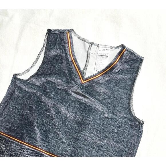 Harry Potter Child Gryffindor Costume Accessory Lot Sweater Vest  Only - Picture 2 of 8
